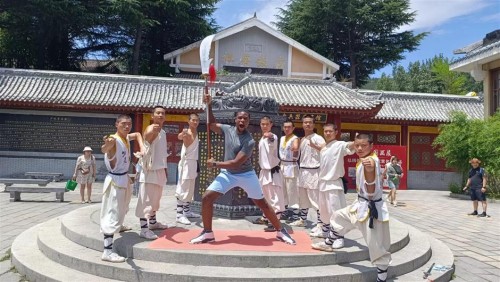 [In the Media]A Kenyan student in Shanghai: '90 percent of me is Chinese'